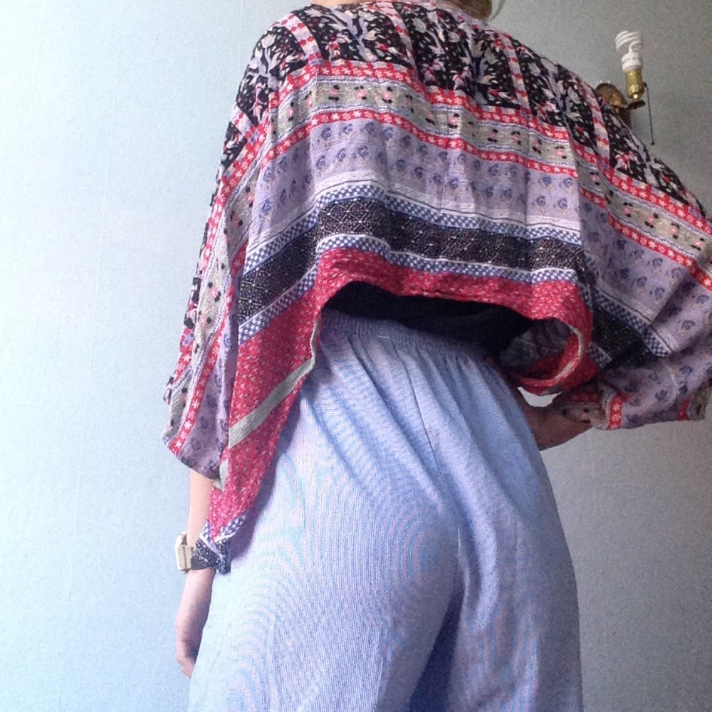 Patterned Shawl - image 4